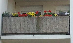 jardiniere-balcon-beton